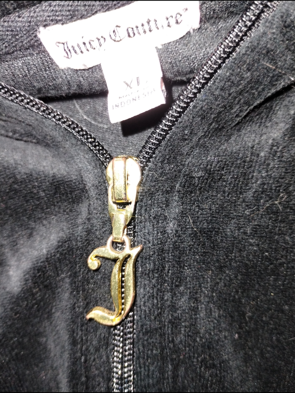 Juicy Couture Black Velour Hooded Jacket with Pink Logo and Gold Print - Picture 3 of 3